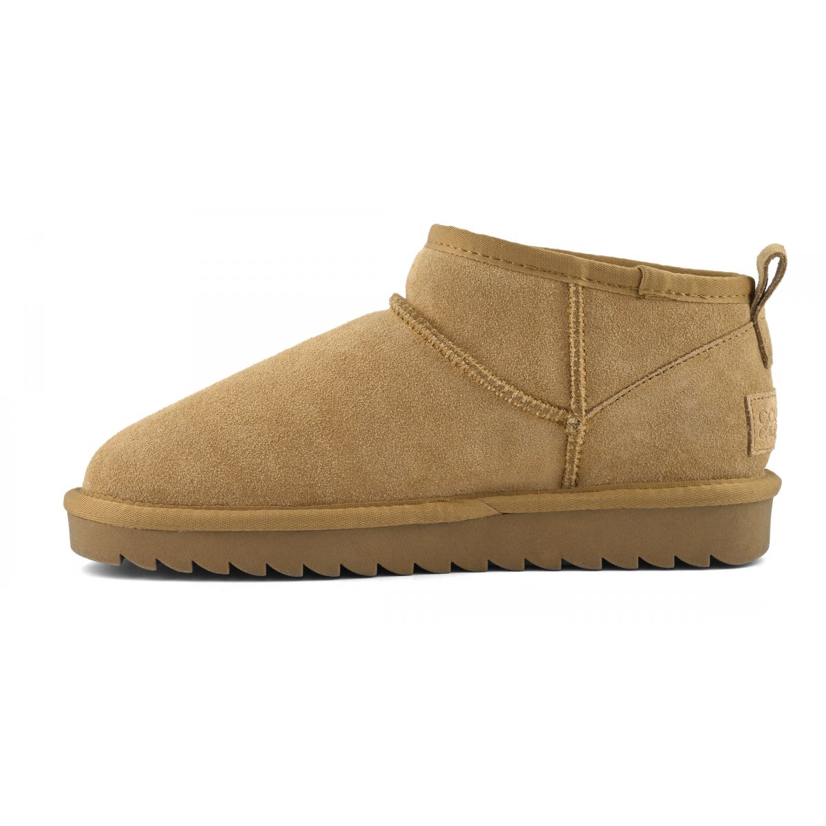 Bottines basses en cuir suédé