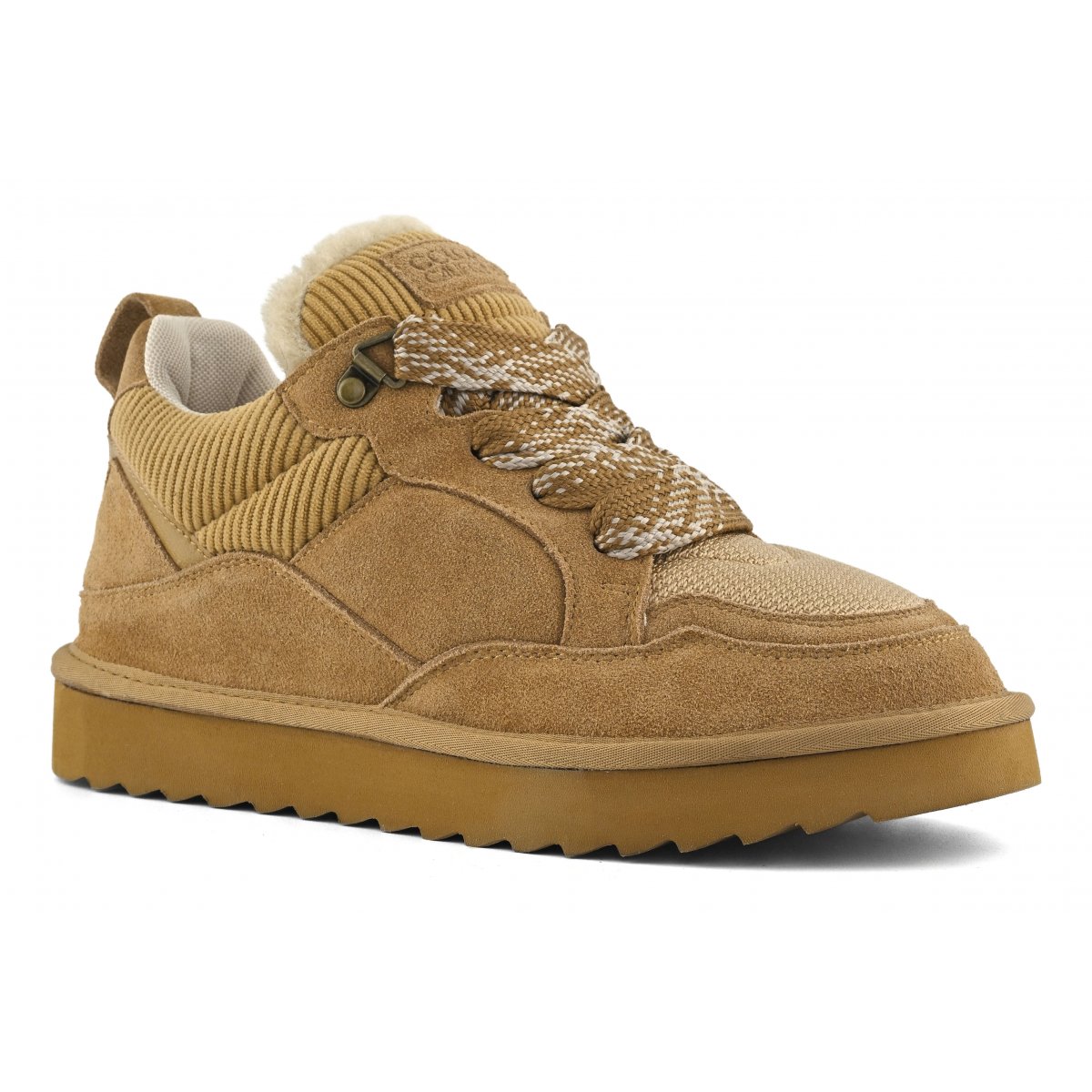 Baskets en daim avec maxi lacets