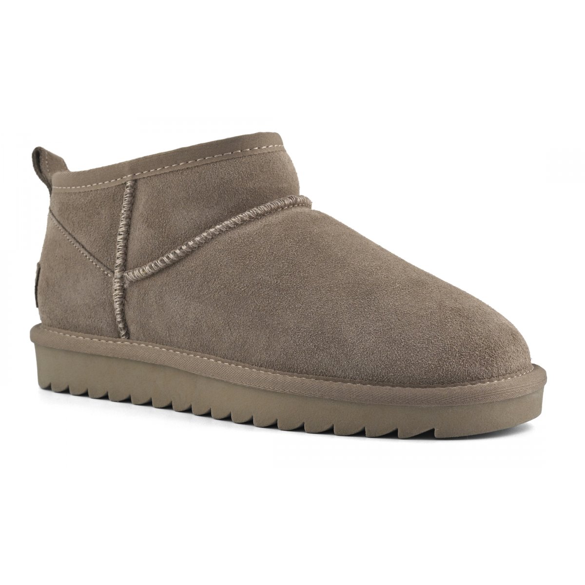 Bottines basses en cuir suédé
