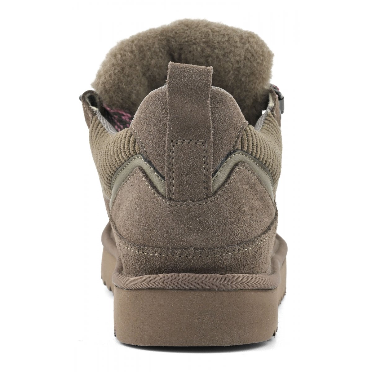 Baskets en daim avec maxi lacets