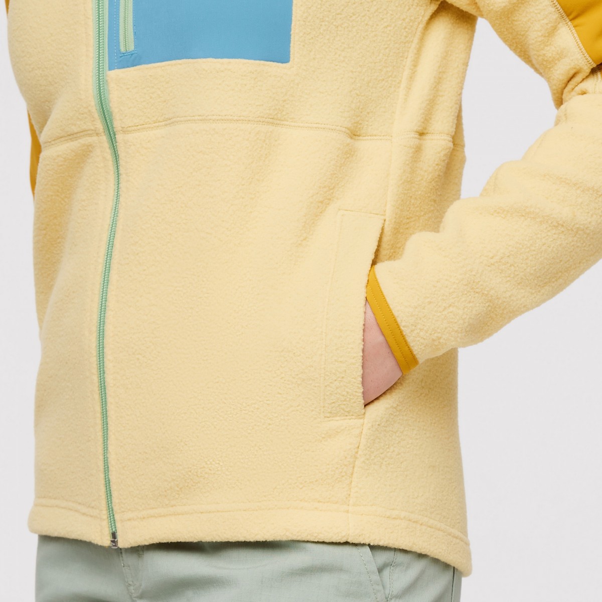 Abrazo Hooded Full-Zip Fleece Jacket Woman