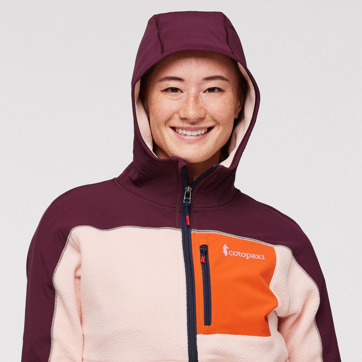 Abrazo Hooded Full-Zip Fleece Jacket Woman