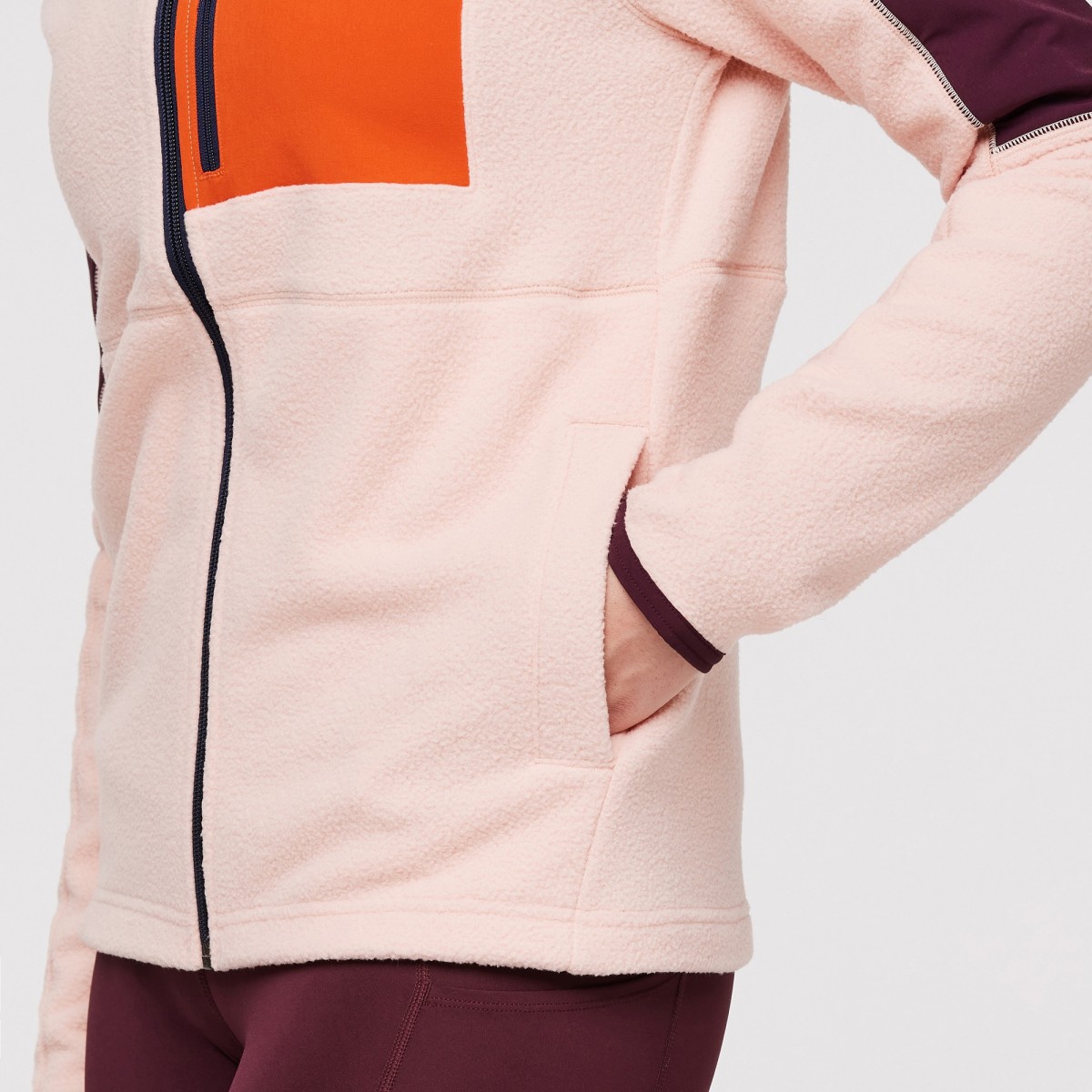 Abrazo Hooded Full-Zip Fleece Jacket Woman