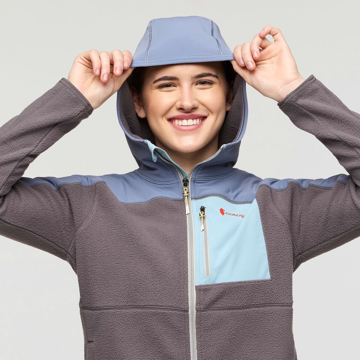 Abrazo Hooded Full-Zip Fleece Jacket Woman