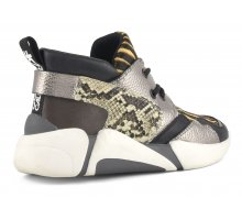 Sneakers with a chunky tongue and mixed materials - Woman