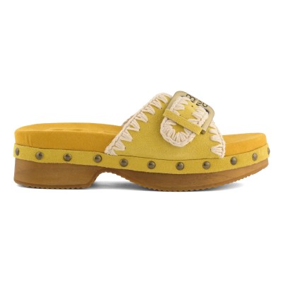 Low heel wood clog with buckle CUR