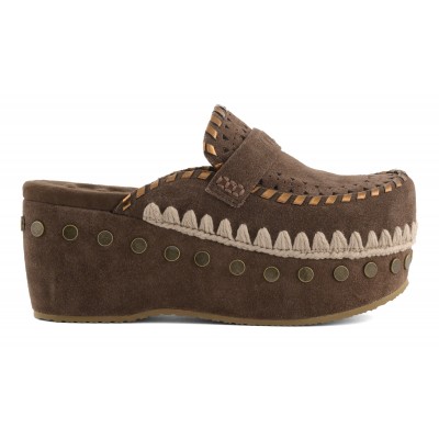 Clog leather overstitching DPBRO