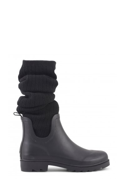 Rubber boot with knitted sock