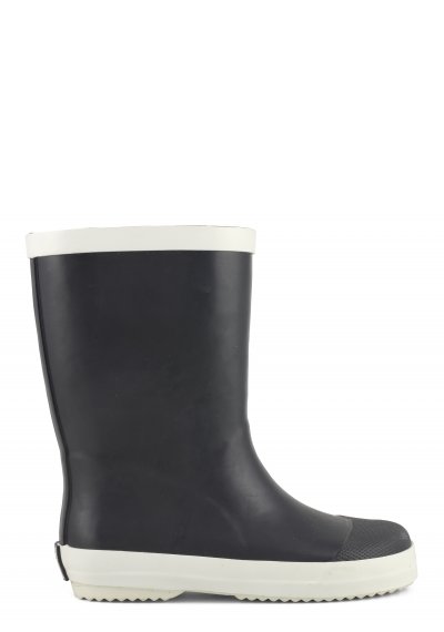 Rain boot with contrasting trim