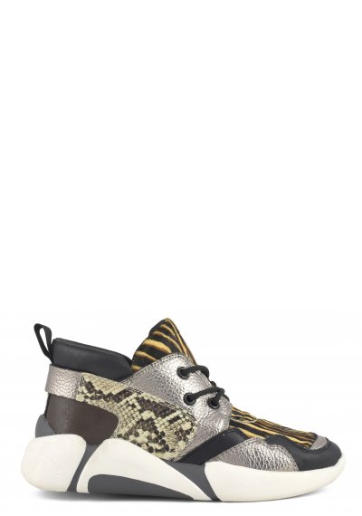 Sneakers with a chunky tongue and mixed materials