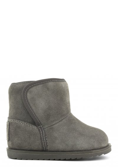 Boot in suede