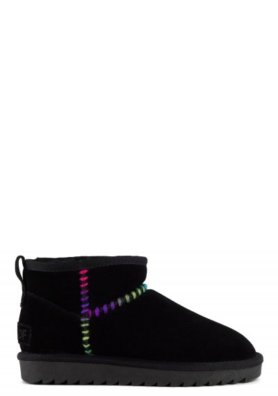 CC Short Boots 60mm Plain Black Camellia Suede