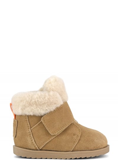 Boot in suede with fur collar