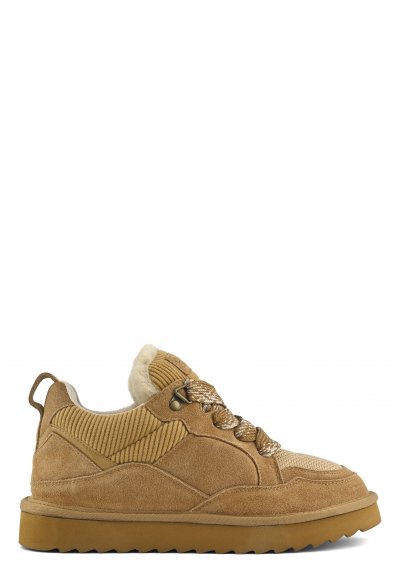 Cow suede sneaker maxi laces