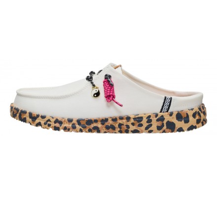 Wendy slip getaway lace