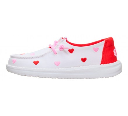 Wendy y embroidered hearts